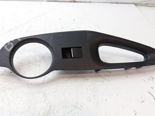 Used Left rear window switch TOYOTA COROLLA Hatchback (_E21_, _EA1_, _EH1_) [2018-2025]  30873659