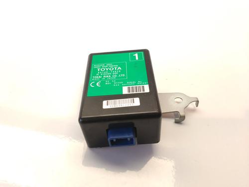 Used Electronic module TOYOTA IQ (_J1_) 1.0 (KGJ10_, KGJ10R) (68 hp) 10499193