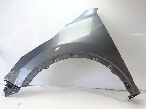 Used Left front fenders Left front fenders 37758721 37758721