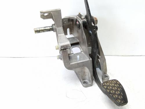 Used Break pedal Break pedal 15689849 15689849