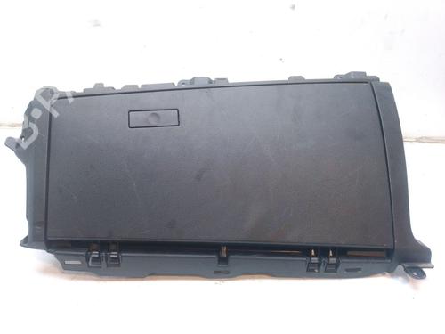 glove-box-toyota-c-hr-_x1_-2016-25017295 main image