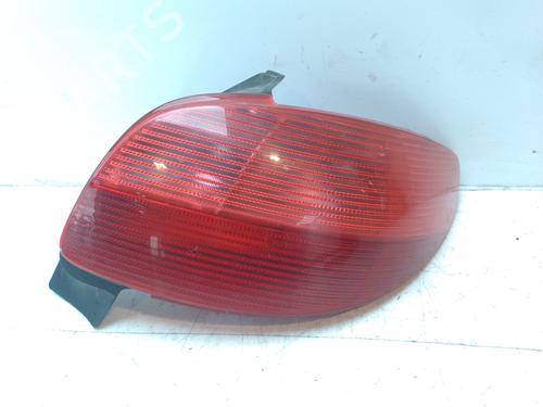 Høyre baklys PEUGEOT 206 Hatchback (2A/C) [1998-2012]  19784220