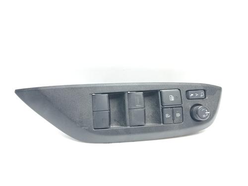 Used Left front window switch Left front window switch 15779193 15779193