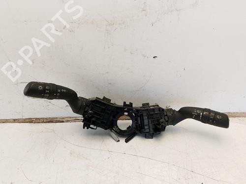 switch-toyota-yaris-cross-mxp_-2020-37793206 main image