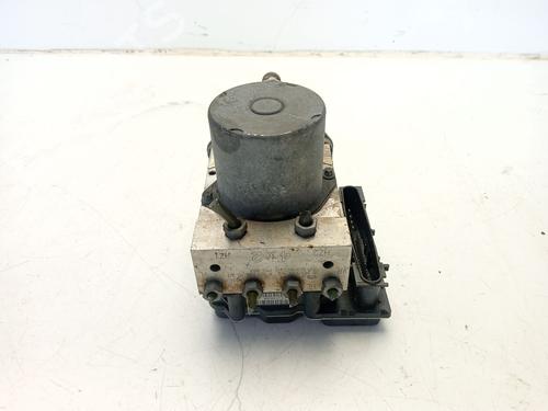 Used ABS pump MERCEDES-BENZ VIANO (W639) CDI 2.2 (639.711, 639.713) (95 hp) 30627585