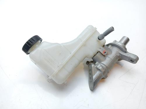 Used Brake master cylinder Brake master cylinder 16684050 16684050