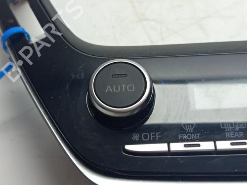 Climate control TOYOTA COROLLA Estate (_E21_) 2.0 Hybrid (MZEH12) | BP30657408I5