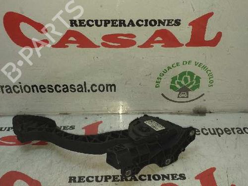 Used Pedal Pedal 10275684 10275684