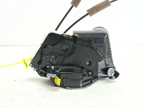 front-left-lock-toyota-yaris-_p21_-_pa1_-_ph1_-2020-36164914 main image