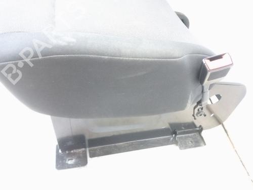 Right front seat TOYOTA PROACE VERSO Bus (MPY_) 1.6 D4d (MPY2) | BP29312255C16 - Image 2