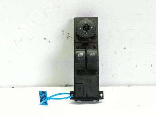 Used Left front window switch Left front window switch FORD FOCUS II (DA_, HCP, DP) 1.8 TDCi (115 hp) 33173441 33173441