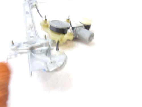 Moteur de lève-vitre arrière droit TOYOTA COROLLA Hatchback (_E21_, _EA1_, _EH1_) | BP30923832E22