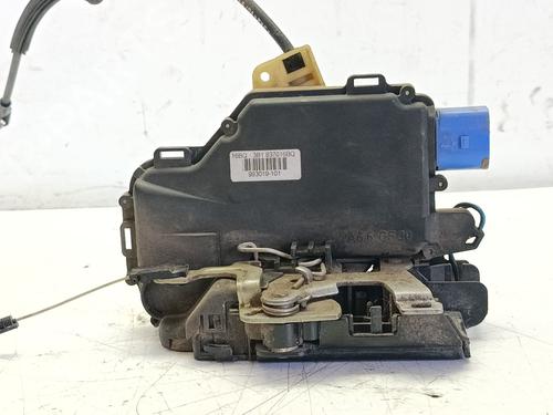 front-right-lock-seat-leon-1m1-1999-2000-2001-2002-2003-2004-2005-2006-37795790 main image