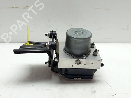 Used ABS pump TOYOTA YARIS (_P13_) [2010-2020]  31188529