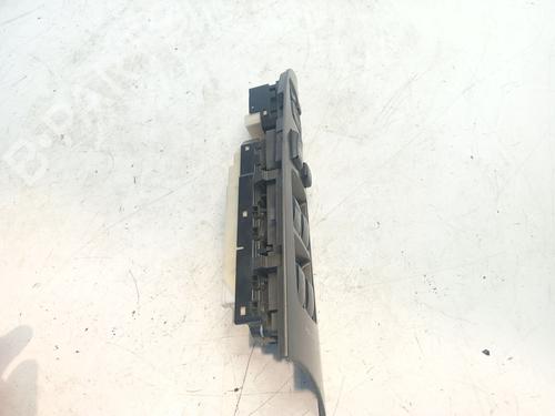 Left front window switch LEXUS IS C (GSE2_) 250 | BP31158152I27 - Image 2