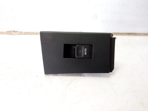 Comutador vidro trás esquerdo Comutador vidro trás esquerdo 9844261 9844261