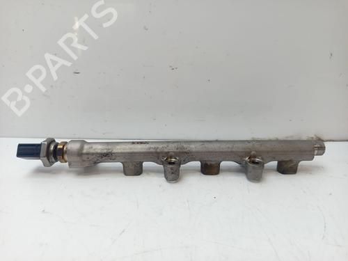 Used Injection rail Injection rail SEAT ARONA (KJ7, KJP) 1.0 TSI (95 hp) 34053637 34053637