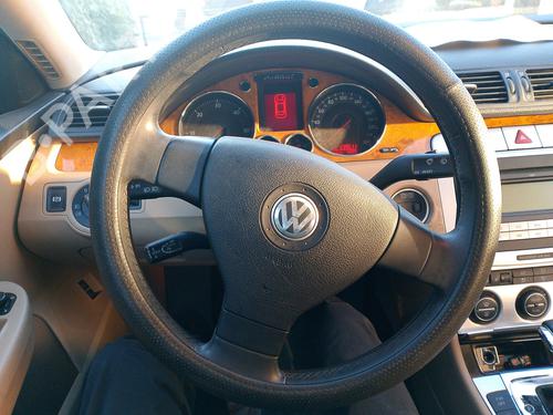 Left headlight VW PASSAT B6 (3C2) 2.0 TDI | BP31292870C28