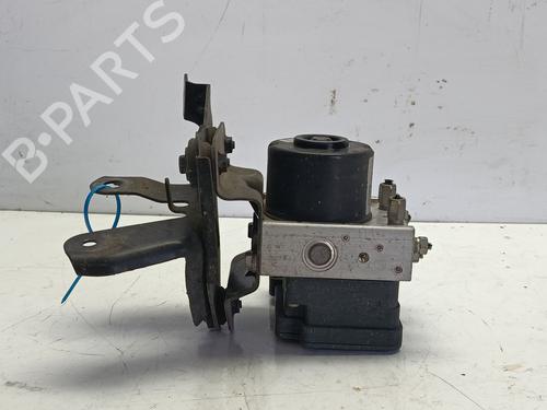 Used ABS pump ABS pump TOYOTA YARIS (_P9_) 1.3 VVT-i (SCP90_, SCP90R) (87 hp) 33675475 33675475