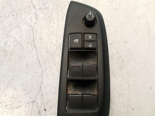 Left front window switch TOYOTA YARIS (_P13_) | BP37793090I27 - Image 9
