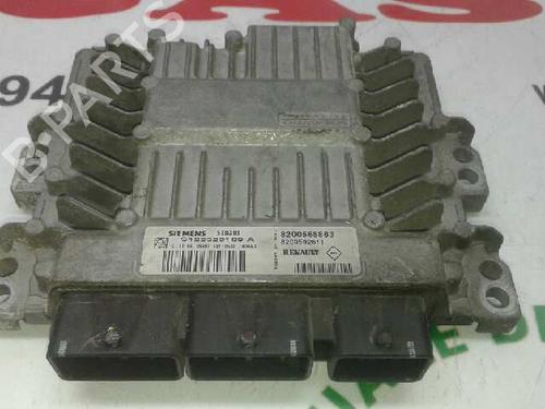 Used Engine control unit (ECU) RENAULT MEGANE II (BM0/1_, CM0/1_) [2001-2012]  7953014