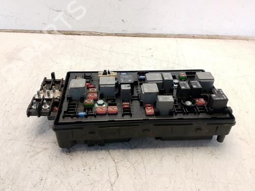 Used Fuse box Fuse box 38085541 38085541