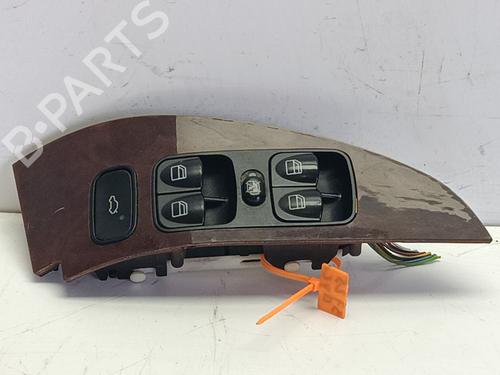 Used Left front window switch Left front window switch MERCEDES-BENZ C-CLASS (W203) C 180 Kompressor (203.046) (143 hp) 33937080 33937080