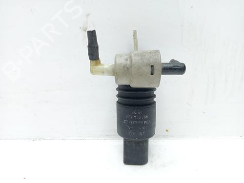 Used Washer pump VW GOLF III (1H1) [1989-1998]  17139032