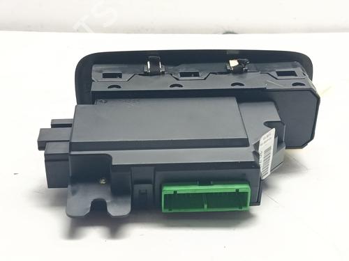 Left front window switch VOLVO XC90 I (275) | BP33675371I27 - Image 2