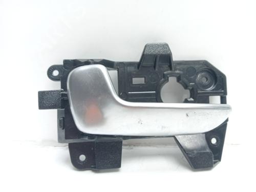 Used Front left interior door handle Front left interior door handle 18277690 18277690
