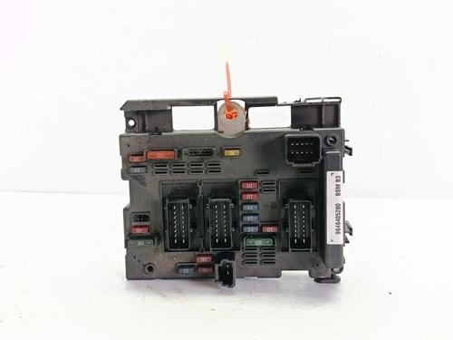 Used Fuse box Fuse box CITROËN XSARA (N1) 1.6 16V (109 hp) 33675452 33675452