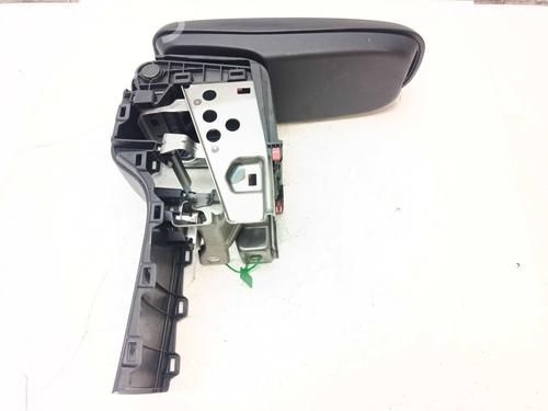 Used Armrest / Center console Armrest / Center console TOYOTA YARIS (_P13_) [2010-2020] 40611454 40611454