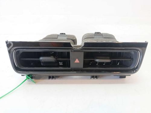 Used Air vent Air vent TOYOTA YARIS CROSS (MXP_) 1.5 Hybrid All-wheel Drive (MXPJ15) (116 hp) 40625486 40625486
