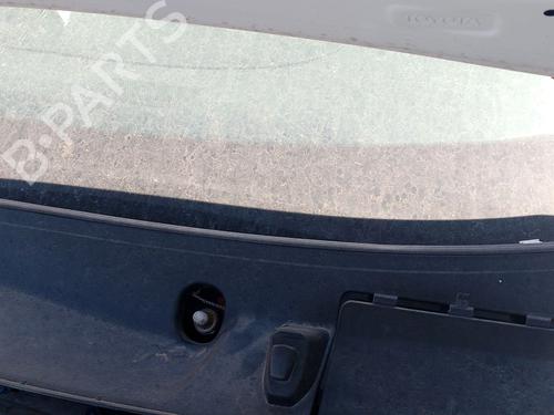 Used Front wiper motor TOYOTA YARIS CROSS (MXP_) 1.5 Hybrid (MXPJ10) (116 hp) 30526833