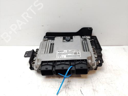 engine-control-unit-ecu-peugeot-407-6d_-2004-2005-2006-2007-2008-2009-2010-2011-33017880 main image