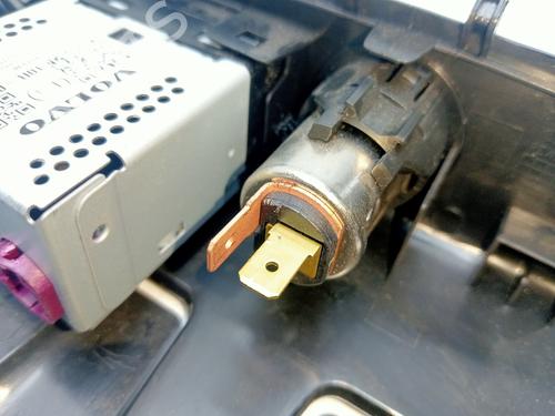 Switch VOLVO XC40 (536) | BP21848827I30 - Image 2