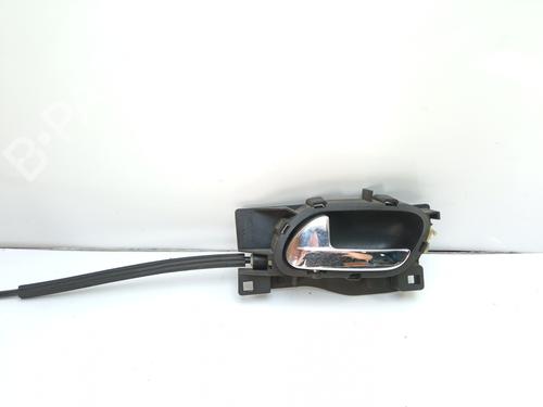 Used Front left interior door handle Front left interior door handle 17066044 17066044