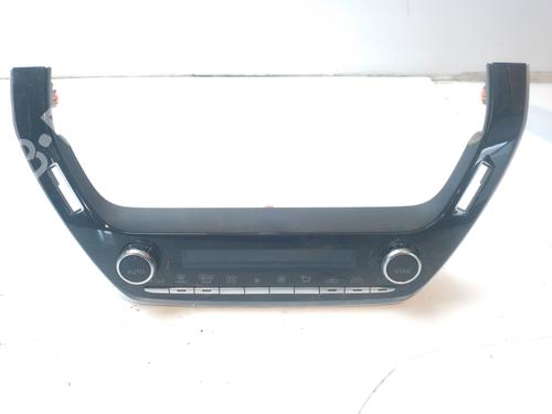 Used Climate control Climate control 22891849 22891849