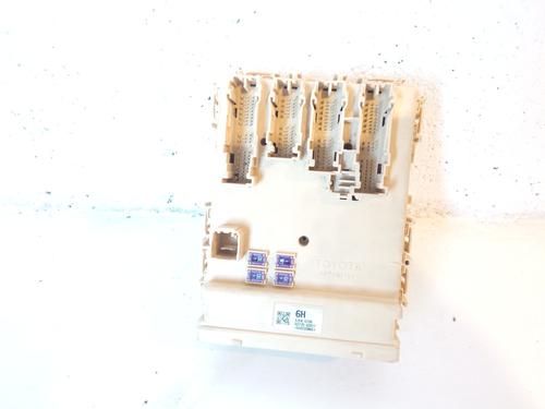 Used Fuse box Fuse box 8728237 8728237