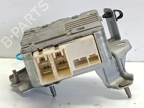 Used Electronic module Electronic module TOYOTA YARIS (_P9_) 1.3 VVT-i (SCP90_, SCP90R) (87 hp) 33675465 33675465