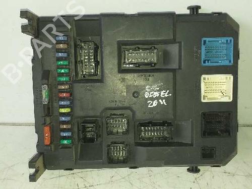 Used Fuse box Fuse box 7957450 7957450