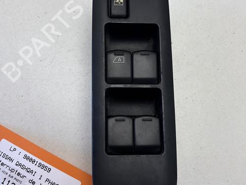 Used Left front window switch NISSAN QASHQAI I (J10, NJ10) 1.5 dCi (110 hp) 29361474