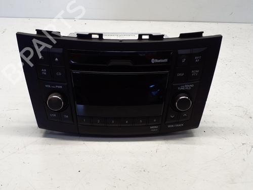Used Radio SUZUKI SWIFT IV (FZ, NZ) 1.2 (AZH412, ZC72S) (94 hp) 29366488