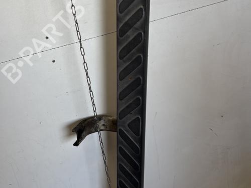 Used Step NISSAN NAVARA NP300 (D40) 2.5 dCi 4WD (D40TT, D40T, D40M, D40BB) (190 hp) 30125642