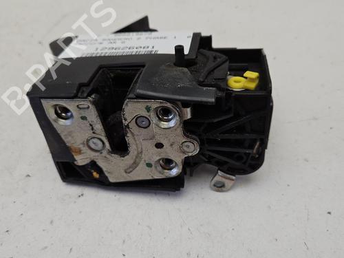 Venstre bak lås Venstre bak lås DACIA SANDERO II TCe 90 (B8M1, B8MA, B8AC) (90 hp) 37453253 37453253