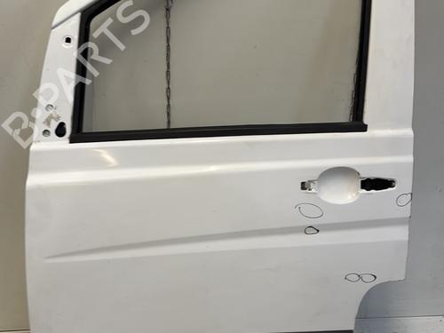Used Left front door MERCEDES-BENZ VITO Bus (W639) 111 CDI (639.701, 639.703, 639.705) (116 hp) 29363215
