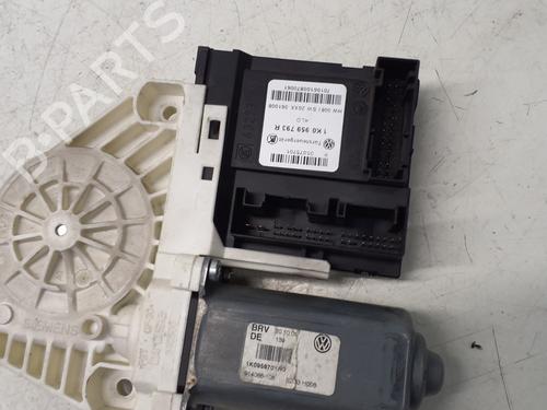 Used Left front window motor Left front window motor VW GOLF VI (5K1) 2.0 TDI (110 hp) 29363774 29363774
