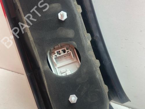 Used Right taillight Right taillight LANCIA MUSA (350_) 1.3 D Multijet (350.AXG11, 350.AXG1A) (90 hp) 39887697 39887697