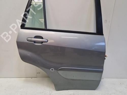 Used Right rear door TOYOTA RAV 4 II (_A2_) 2.0 D 4WD (CLA20_, CLA21_, CLA20R, CLA21R) (116 hp) 29369571