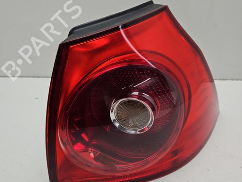 Feu arrière droit VW GOLF V (1K1) 1.9 TDI (105 hp) 31313048